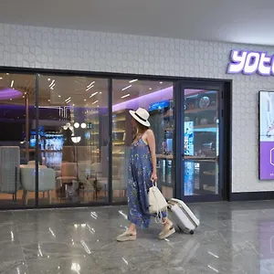 Yotelair Airport, Duty Free - International Transit Area Hotel Stambuł